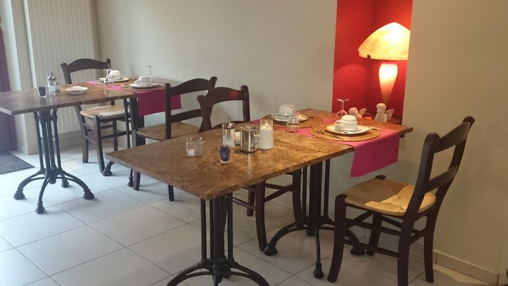 B&B Aux Anges 普罗丰德维耶 外观 照片